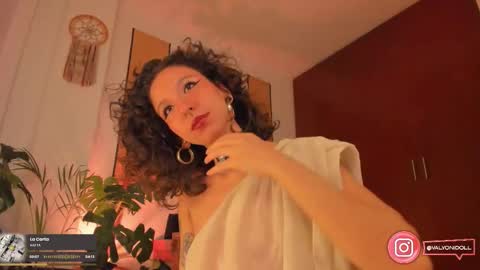      online show from March 25, 11:33 pm