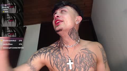 Snapshot of vampiredavyd chatting on January 5, 5:41 am david guzman i model independenthelp me with a thumbs up online show from January 5, 5:41 am