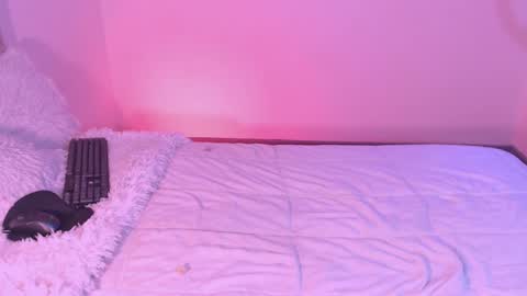 Cinnamon  online show from January 8, 6:20 am