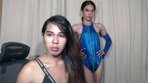 Snapshot of vampy_ebony_laxine chatting on December 3, 10:19 pm vampy_ebony_laxine online show from December 3, 10:19 pm