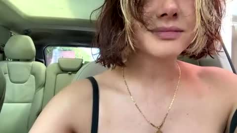 vanessa online show from July 31, 6:40 pm
