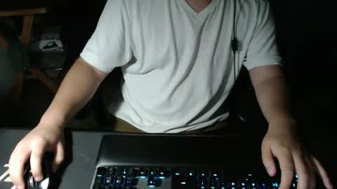 Snapshot of vancoserx111 chatting on October 13, 3:17 am vancoserx111 online show from October 13, 3:17 am