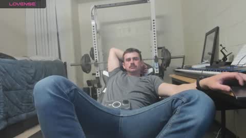 Snapshot of vandal2021 chatting on February 13, 2:45 am Vandal2021 online show from February 13, 2:45 am