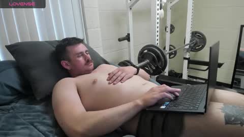 Snapshot of vandal2021 chatting on February 23, 11:36 pm Vandal2021 online show from February 23, 11:36 pm