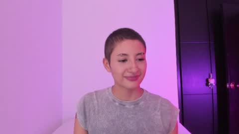 Snapshot of vandalovee chatting on July 16, 6:52 am Babi Alu online show from July 16, 6:52 am