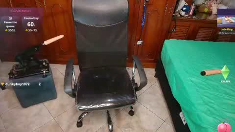 vane_latin18 online show from June 15, 8:22 pm