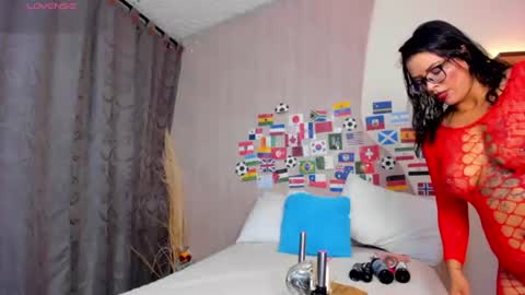 Snapshot of vane_lips chatting on July 7, 3:09 am V A N E online show from July 7, 3:09 am