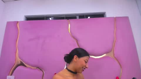 Snapshot of vanelin18 chatting on November 19, 11:27 pm Vane online show from November 19, 11:27 pm