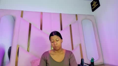 Vane online show from May 3, 12:33 pm