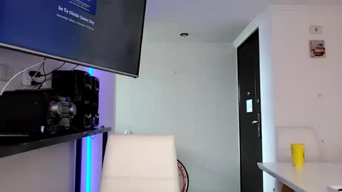 vanessa and samantha online show from June 28, 3:51 pm