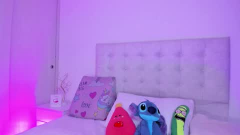 Vane  online show from February 28, 9:16 pm