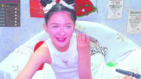 Snapshot of vanessa_florence chatting on December 16, 12:48 am RUSSIAN BARBIE BABE online show from December 16, 12:48 am