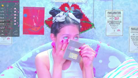 Snapshot of vanessa_florence chatting on January 5, 1:03 am RUSSIAN BARBIE BABE online show from January 5, 1:03 am