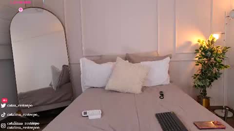 Snapshot of vanessa_sexxy chatting on August 3, 2:10 am vanessa sexxy online show from August 3, 2:10 am