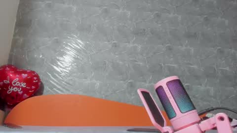 vanessaadol online show from March 12, 8:08 am