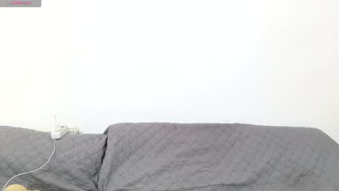 vanessaadol online show from June 20, 11:02 am