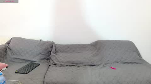 vanessaadol online show from June 26, 1:59 pm