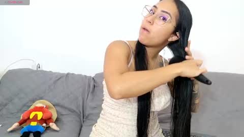 vanessaadol online show from July 12, 10:28 am