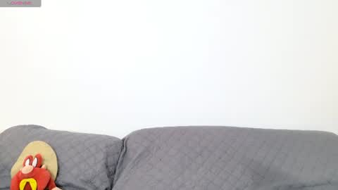 vanessaadol online show from July 15, 9:14 am