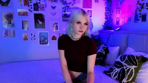 Snapshot of vanessaaustin chatting on July 6, 3:03 pm Vanessa online show from July 6, 3:03 pm