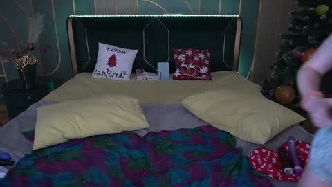 Snapshot of vanessabeautyy chatting on December 15, 3:13 am vanessabeautyy online show from December 15, 3:13 am