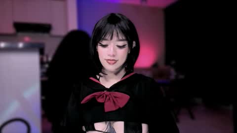 Snapshot of vanessablackrose chatting on November 8, 11:47 pm Vanessa online show from November 8, 11:47 pm