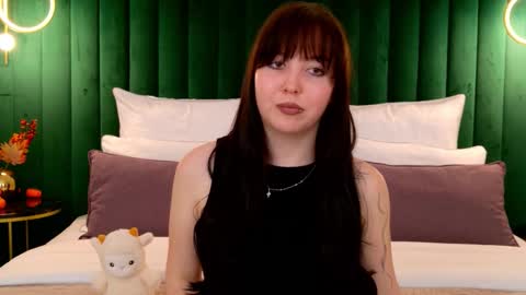 Vanessa online show from October 15, 5:35 pm