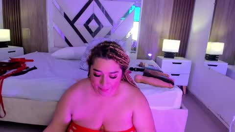 Snapshot of vanessahard_as chatting on June 3, 8:03 pm Vanessa Hard online show from June 3, 8:03 pm