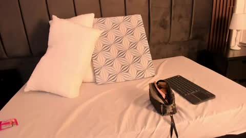 Snapshot of vanessahard_as chatting on June 6, 7:29 pm Vanessa Hard online show from June 6, 7:29 pm