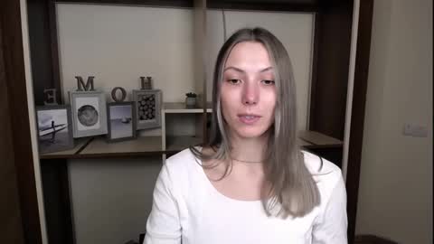 Vanessa online show from March 4, 4:02 pm