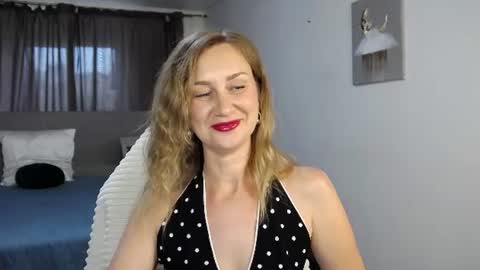 Vanessa  online show from June 13, 1:31 pm