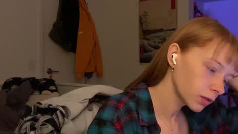 Snapshot of vanessapark chatting on December 2, 8:41 am Vanessa  online show from December 2, 8:41 am