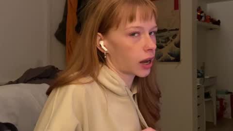 Snapshot of vanessapark chatting on December 4, 5:38 am Vanessa  online show from December 4, 5:38 am