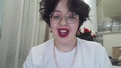 Snapshot of vanessashadow chatting on October 29, 3:36 pm vanessashadow online show from October 29, 3:36 pm
