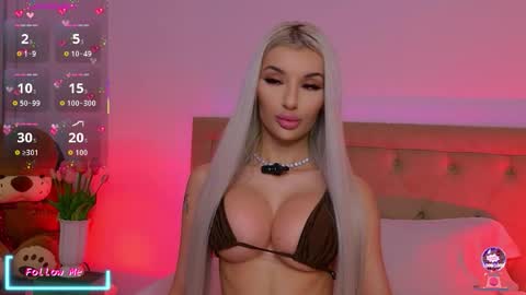 Snapshot of vanessavanne chatting on March 8, 3:16 pm Vanessa online show from March 8, 3:16 pm