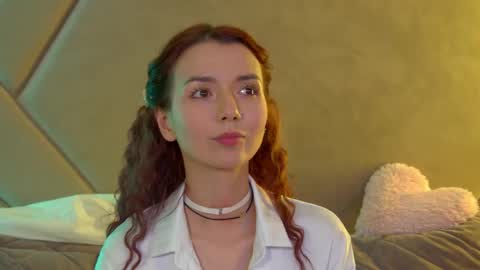 VanessaVienne online show from June 7, 4:22 pm