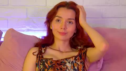 VanessaVienne online show from June 13, 4:32 am
