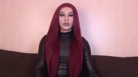 Snapshot of vanessaviperr chatting on February 6, 11:48 pm Vanessa online show from February 6, 11:48 pm