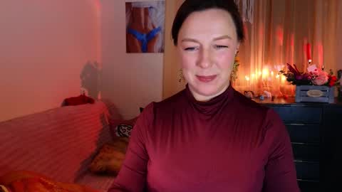 Snapshot of vanessawise_ chatting on February 15, 2:08 am Vanessa online show from February 15, 2:08 am
