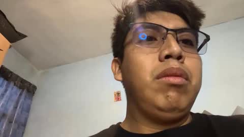 Snapshot of vani6083 chatting on November 2, 11:18 pm Geovani Agustin Garcia online show from November 2, 11:18 pm