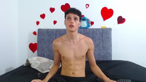 Ruby and Vanie online show from June 18, 12:55 am