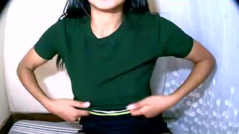 vanih27 online show from June 6, 7:51 pm