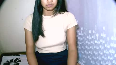 vanih27 online show from July 9, 7:45 am
