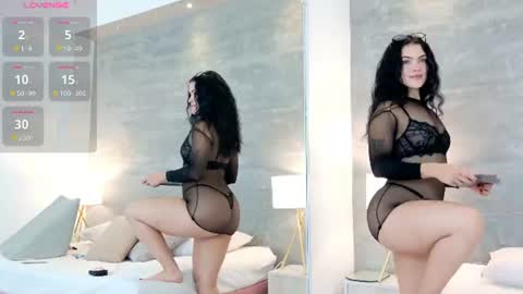 Snapshot of vanika_ray chatting on July 11, 11:35 am vanika_ray online show from July 11, 11:35 am