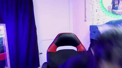 Snapshot of vaniladream chatting on November 23, 12:38 pm vaniladream online show from November 23, 12:38 pm