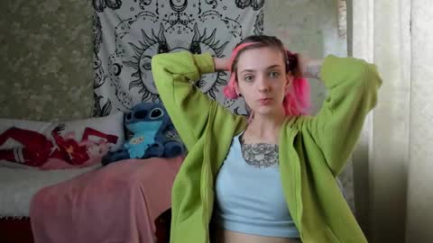 Snapshot of vanilla_arya chatting on March 11, 8:20 am Adelina online show from March 11, 8:20 am