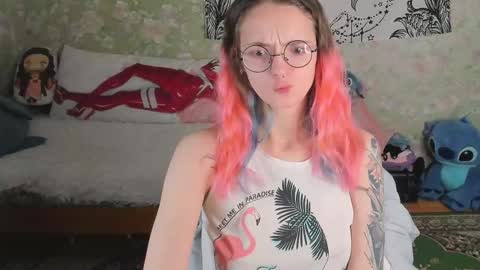 Snapshot of vanilla_arya chatting on October 17, 1:03 pm Adelina online show from October 17, 1:03 pm