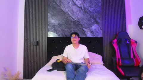 vanilla_hot_ online show from January 24, 1:14 pm