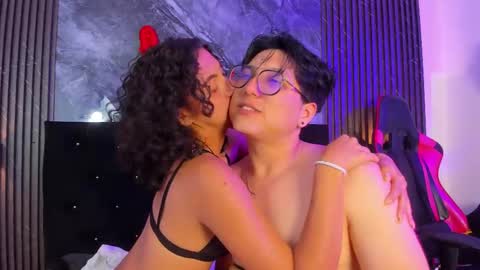 vanilla_hot_ online show from February 22, 1:57 pm