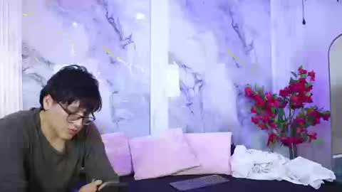 vanilla_hot_ online show from September 19, 7:58 pm